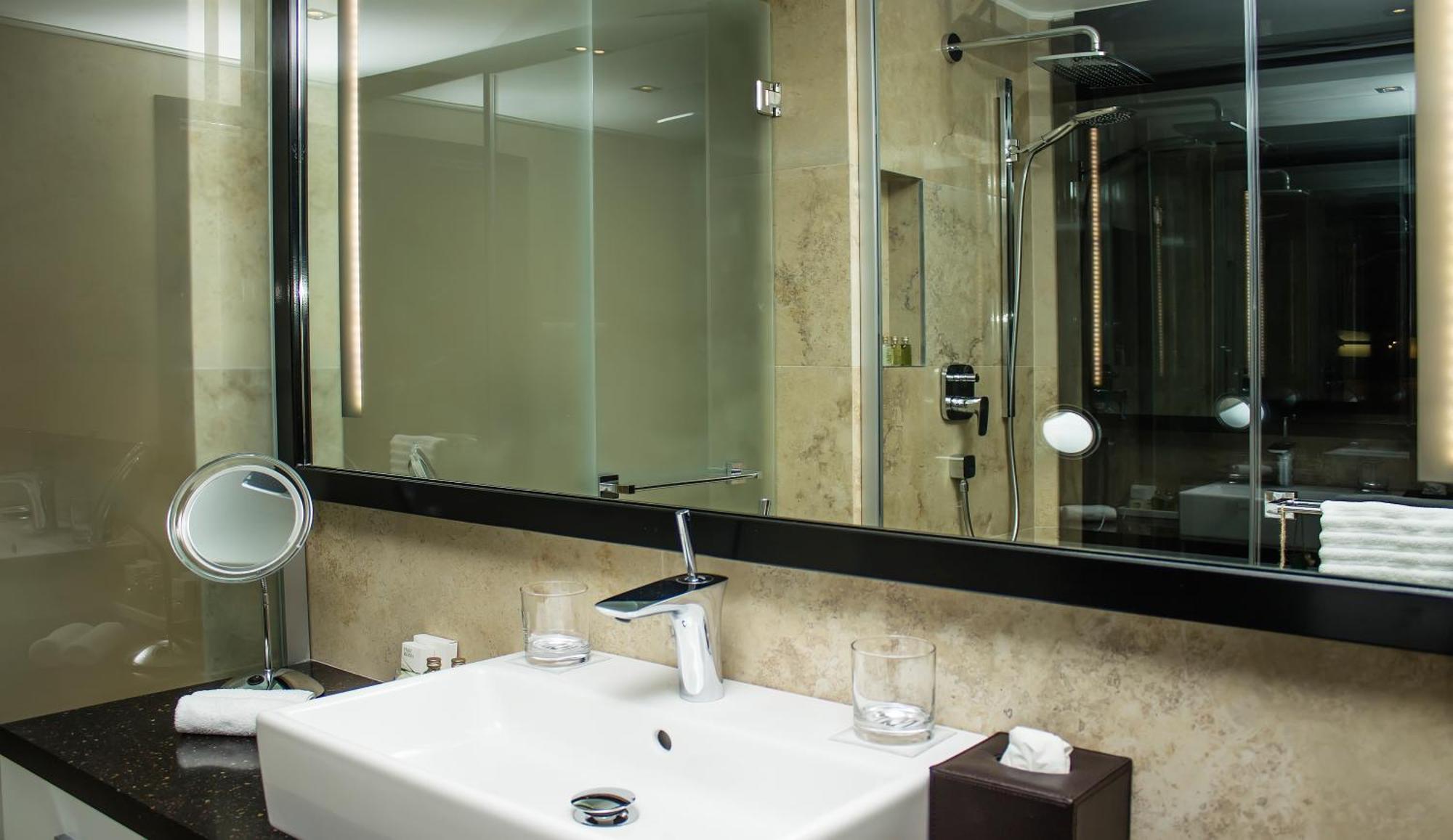 11 Mirrors Design Hotel Κίεβο Δωμάτιο φωτογραφία