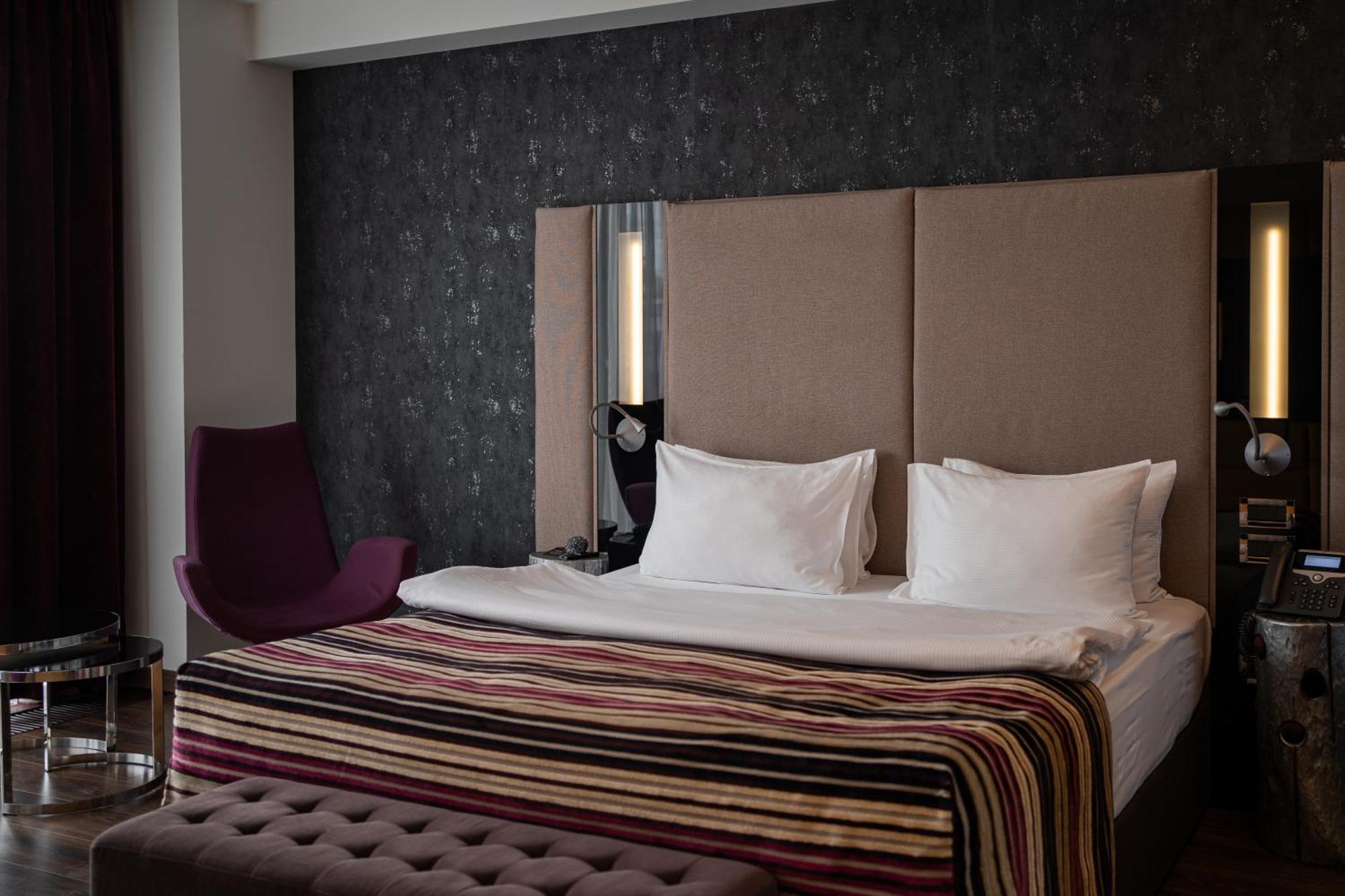 11 Mirrors Design Hotel Κίεβο Εξωτερικό φωτογραφία
